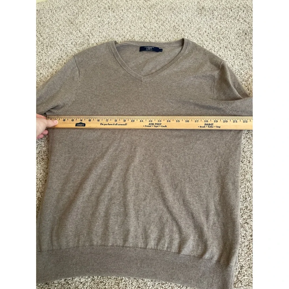 J. Crew Men's V-Neck Sweater Size Large Brown Cotton With Cashmere Knit Pullover